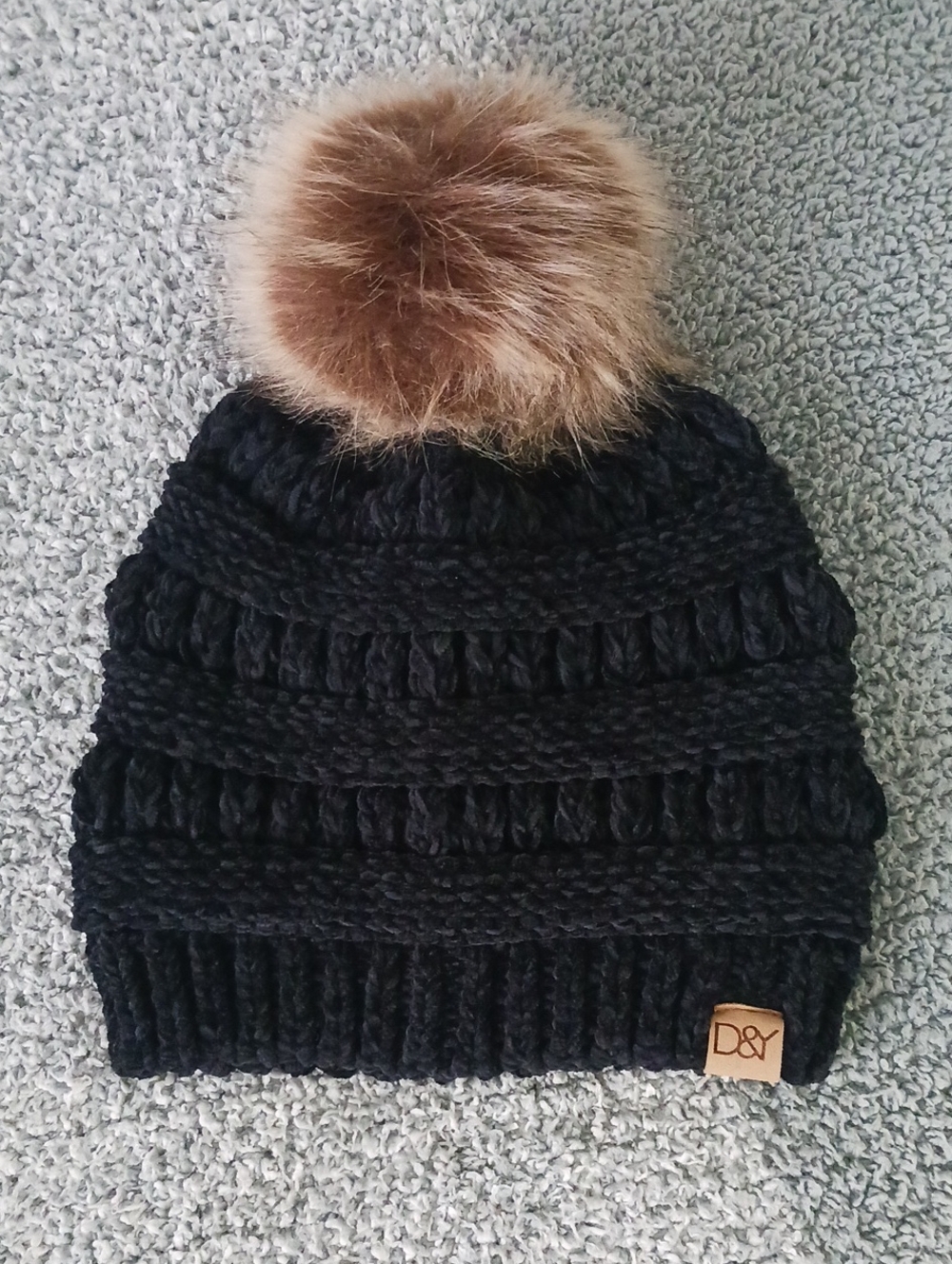 D&Y Black Knit Beanie with Brown Faux Fur Pom